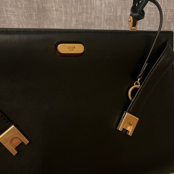 Tory Burch Authentic elegant bag black with gold hardware - Picture 2 of 8
